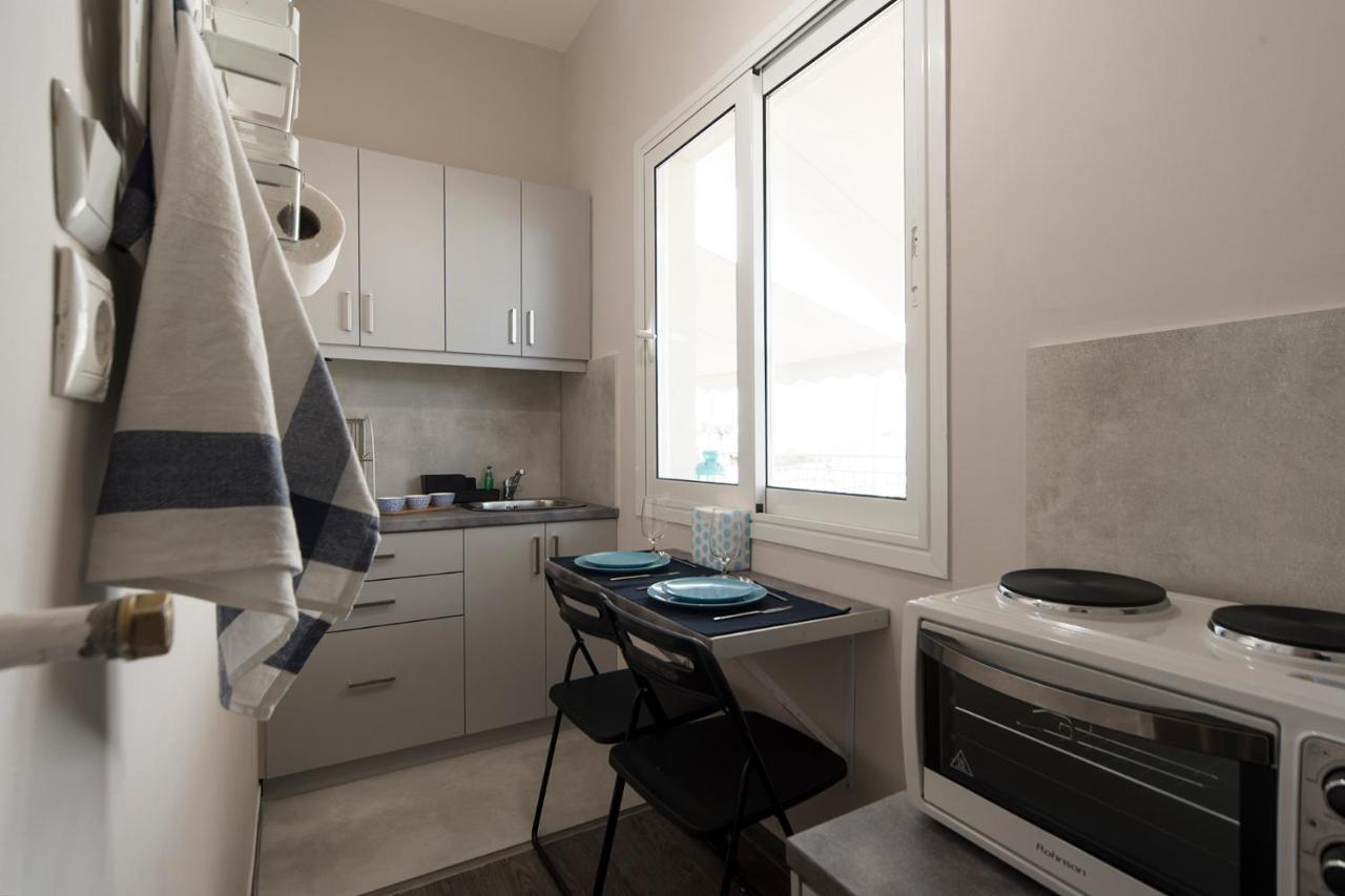 El Greco Bright, Airy Penthouse In Trendy Petralona Apartment